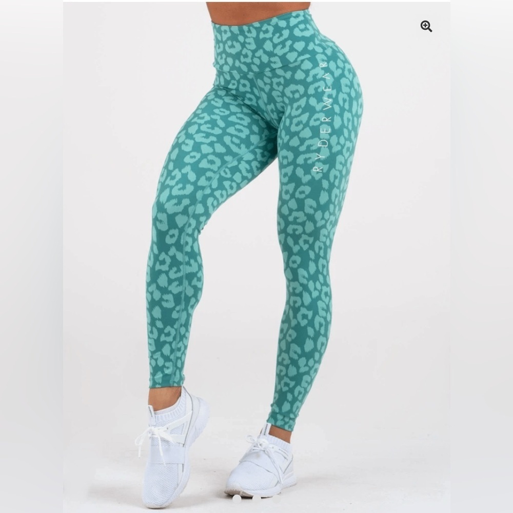 Ryderwear Instinct Scrunch Bun Athletic Leggings Green Leopard Print Size Small
